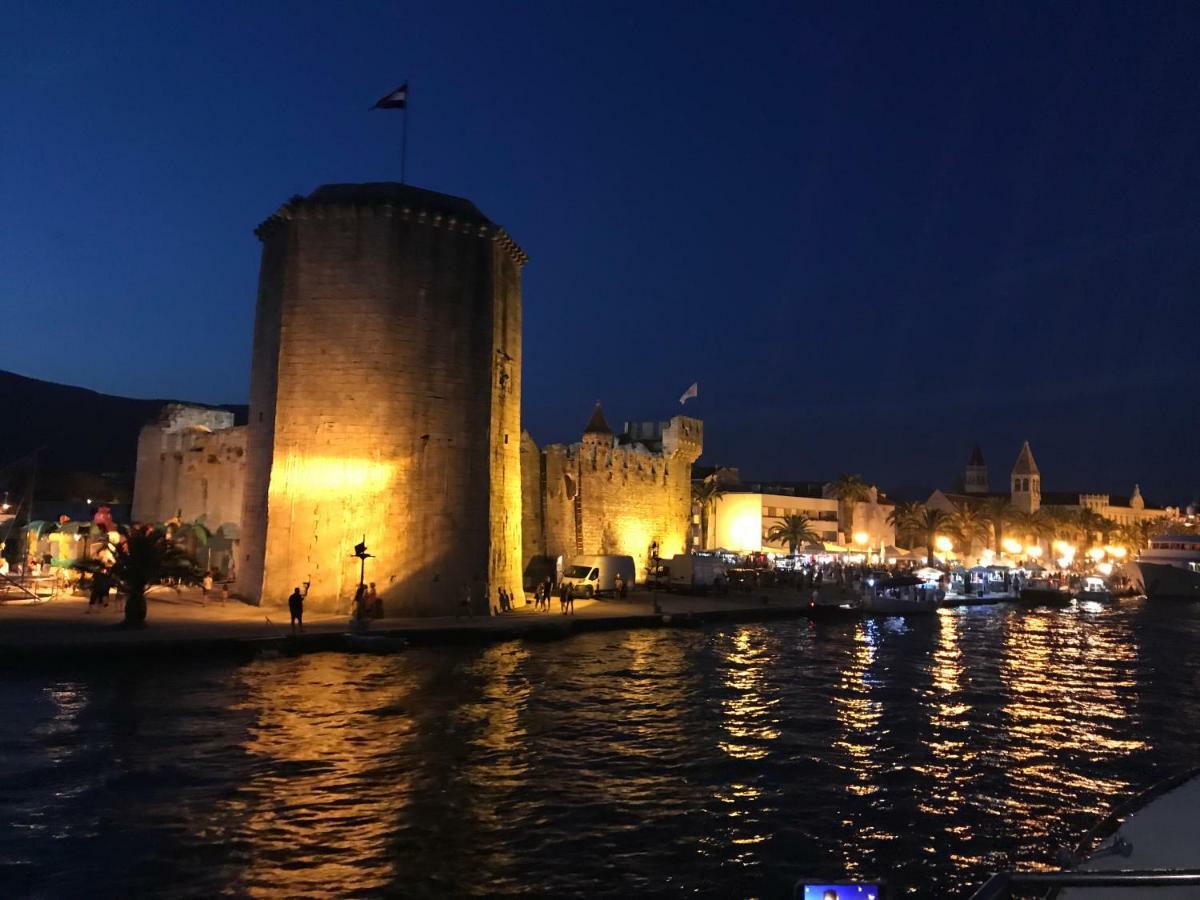 Hostel Marina Trogir Zewnętrze zdjęcie